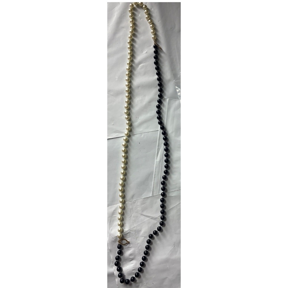 Chic Two Tone Pearl Beaded Necklace Gold Clasp